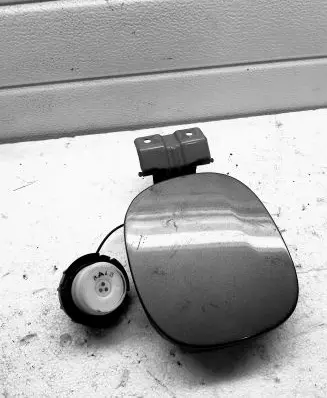 Mitsubishi Outlander Fuel tank cap