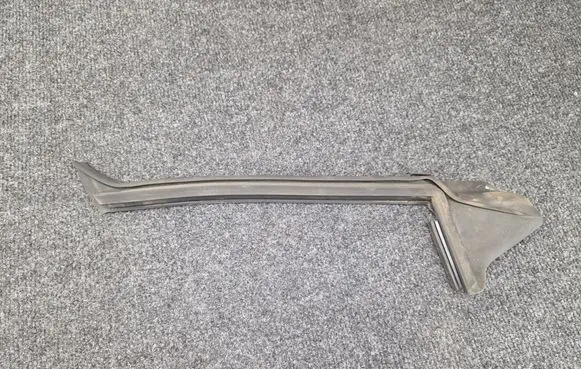 BMW 4 G22 G23 G24 G26 Rear side glass trim 7482956
