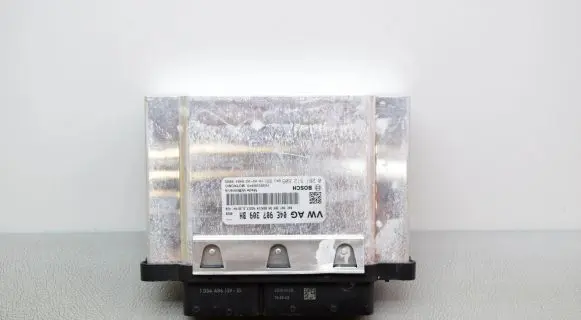 Volkswagen Touran III Engine control unit/module 04E907309BH