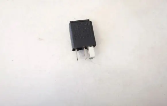 Volkswagen Touareg I Other relay 7m0951253c 29201077