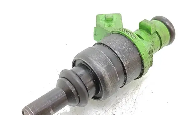 Mercedes-Benz E W211 Fuel injector 2710780549