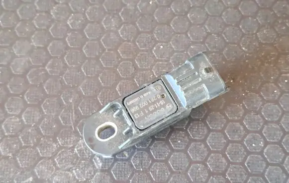 Renault Trafic II (X83) Air pressure sensor 0281002996 1811291F13
