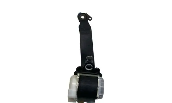 Toyota Yaris Rear seatbelt H073818 H073811 7P1700