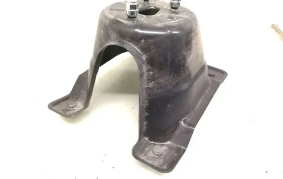 Honda CR-V Spare wheel mounting bracket 