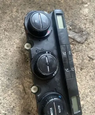 Skoda Octavia Mk2 (1Z) Climate control unit 1Z0907044AB