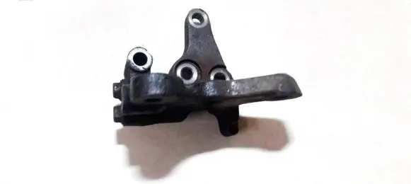 Honda Accord Engine mounting bracket