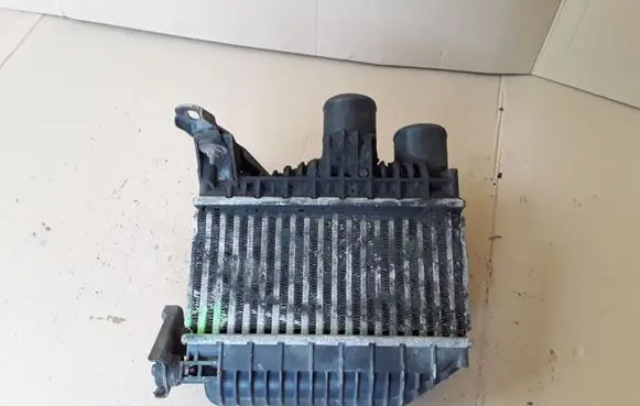 Toyota Avensis T250 Intercooler radiator 873067D