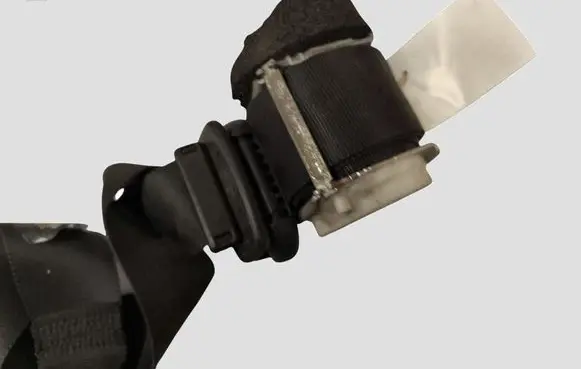 Ford Galaxy Third row seat belt 613B86D