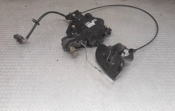 Volkswagen Transporter - Caravelle T5 Sliding door lock 7H0843653BG 31395 01072153001