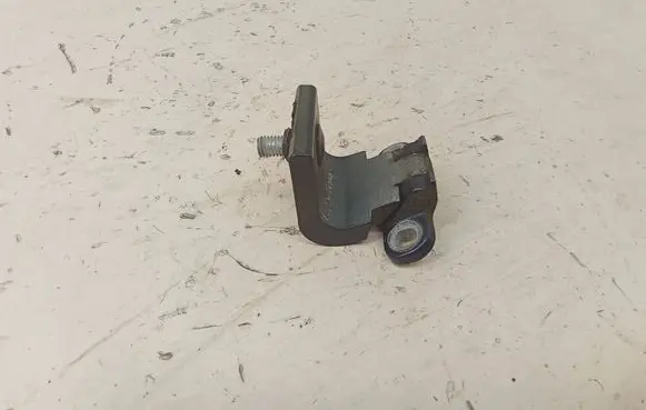 Volkswagen Touareg II Tailgate/trunk/boot hinge