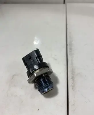 Fuel pressure sensor