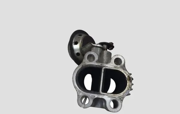 Toyota Avensis T270 EGR valve