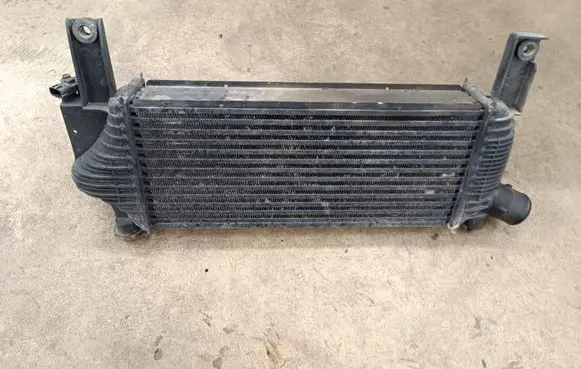 Nissan Navara D40 Intercooler radiator