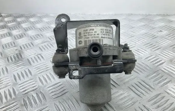 Vacuum pump