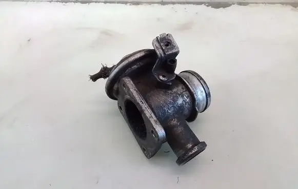 BMW 3 E46 EGR valve 78545204
