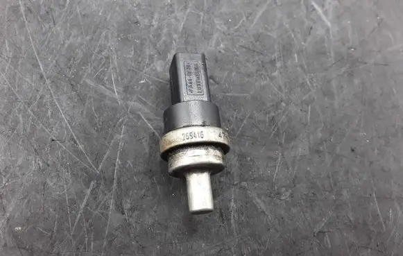 Volkswagen Touran I Coolant temperature sensor 269416