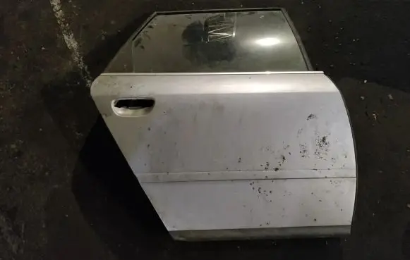 Audi A6 S6 C5 4B Rear door