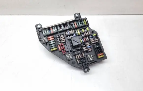 BMW 7 F01 F02 F03 F04 Fuse module 9151322
