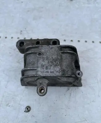 Volkswagen Golf Plus Engine mount bracket 1K0199262BB