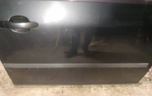 Ford C-MAX I Front door trim (molding) 