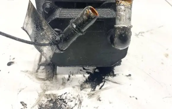 Ford Focus C-MAX Engine oil radiator 