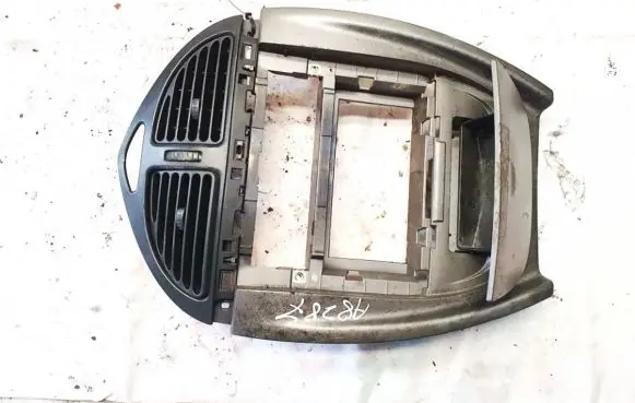 Citroen C5 Dash center air vent grill 9650443077 34374m