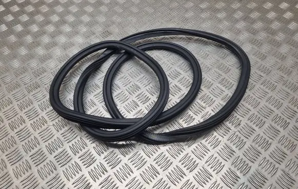 Audi A4 S4 B8 8K Front door rubber seal 8K0831721E