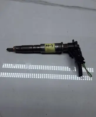 Fuel injector