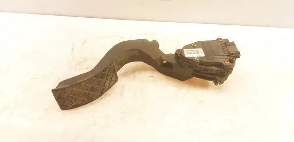 Audi A4 S4 B5 8D Accelerator throttle pedal 8D1721523