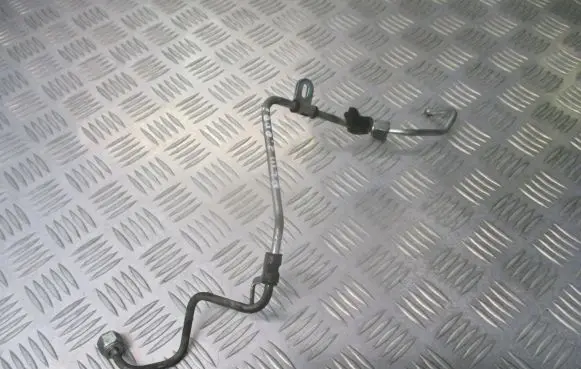 Renault Laguna III Fuel injector supply line/pipe 