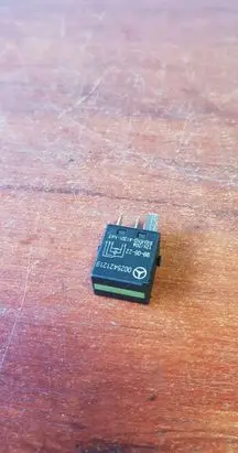 Mercedes-Benz Vito Viano W639 Other relay 0025421219