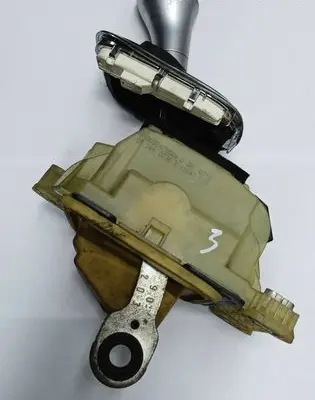Mercedes-Benz CLC CL203 Gear shifter/selector A2032678524