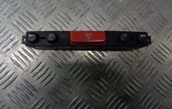 Alfa Romeo 147 Hazard light switch 735266925