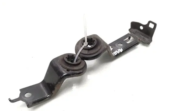 Radiator mount bracket