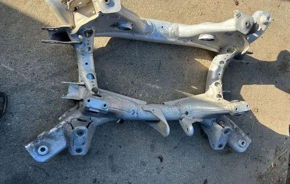 BMW 5 F10 F11 Rear axle beam 497010663