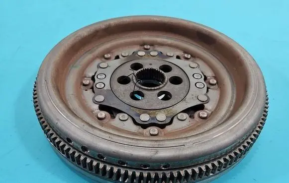 Seat Leon (5F) Dual mass flywheel 03L105266DE IMPRK1518517