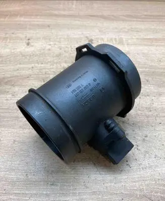 BMW 7 E65 E66 Mass air flow meter 7501554 0280218077