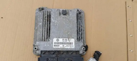 Volkswagen Touareg I Engine control unit/module ECU