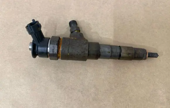 Citroen C4 Grand Picasso Fuel injector 0445110566 027766 1128