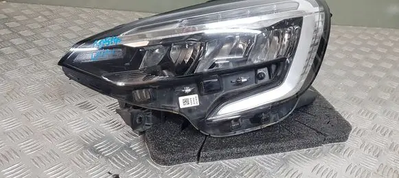 Renault Clio V Headlight/headlamp 260609987R LE17A6415 01066099800010