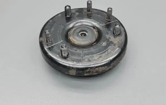 Honda Accord Coil spring mount 