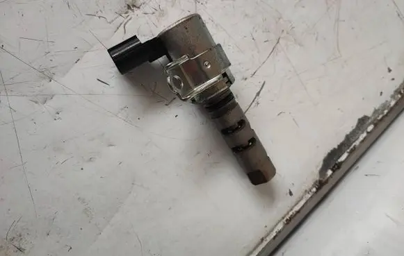 Lexus IS 220D-250-350 Camshaft vanos timing valve 15340310200710