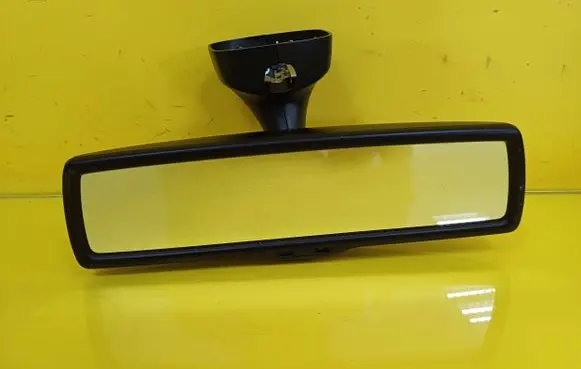 Rear view mirror (interior)
