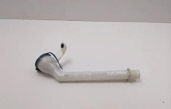 Nissan Qashqai Window washer liquid tank fill tube 011017 011008