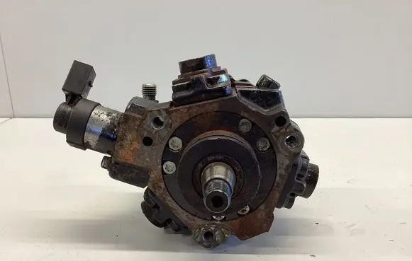 Audi A5 8T 8F Fuel injection high pressure pump 0445010171 059130755S 07000475323