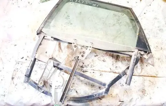 Audi A4 S4 B5 8D Rear door window/glass frame 80333365
