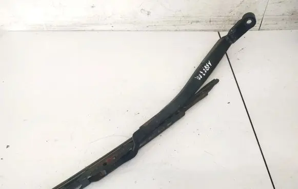 Lexus IS 220D-250-350 Front wiper blade arm