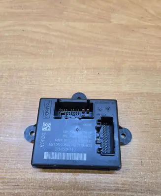 Volvo V40 Door control unit/module 31433917 A2C53304051