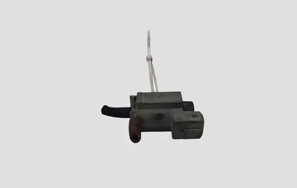 BMW 5 E60 E61 Turbo solenoid valve 7537612