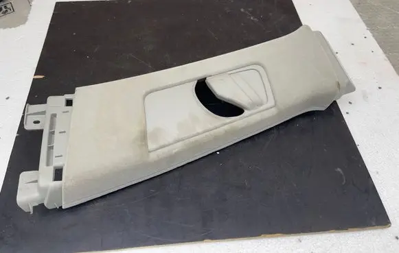 Toyota Prius (XW30) (B) pillar trim (top) 6242047060